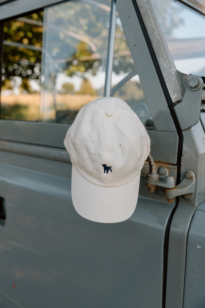 Kilpeck Adjustable Cream Cap With Navy Dog