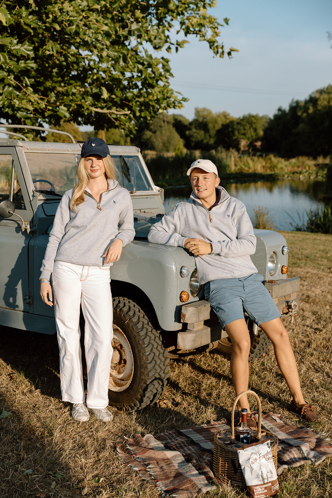 Kilpeck Adjustable Cream Cap With Navy Dog